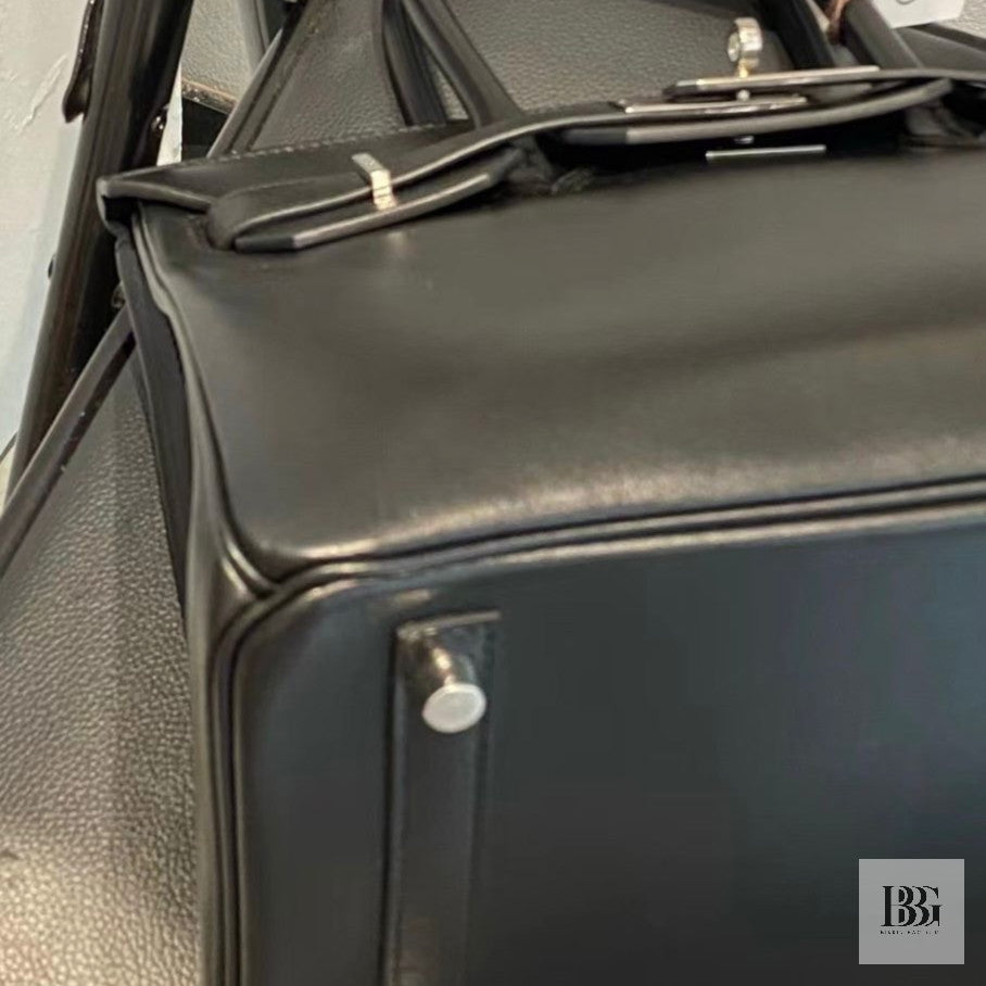 Excellent Pre-loved Birkin 30 black tadelakt with palladium hardware (2014)