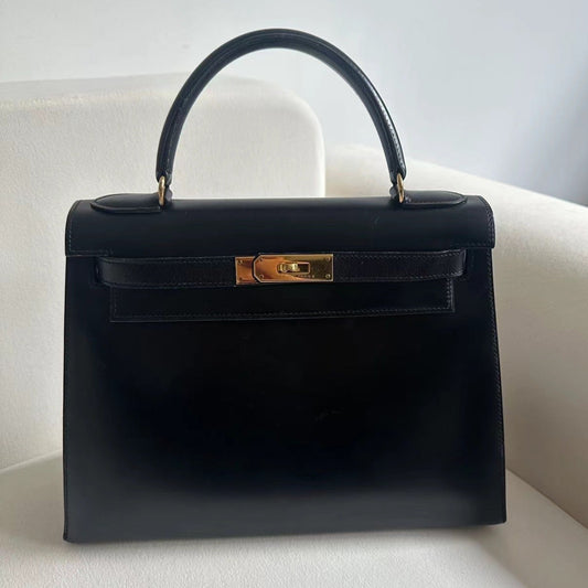 Vintage Kelly 28 Black box leather with Gold hardware