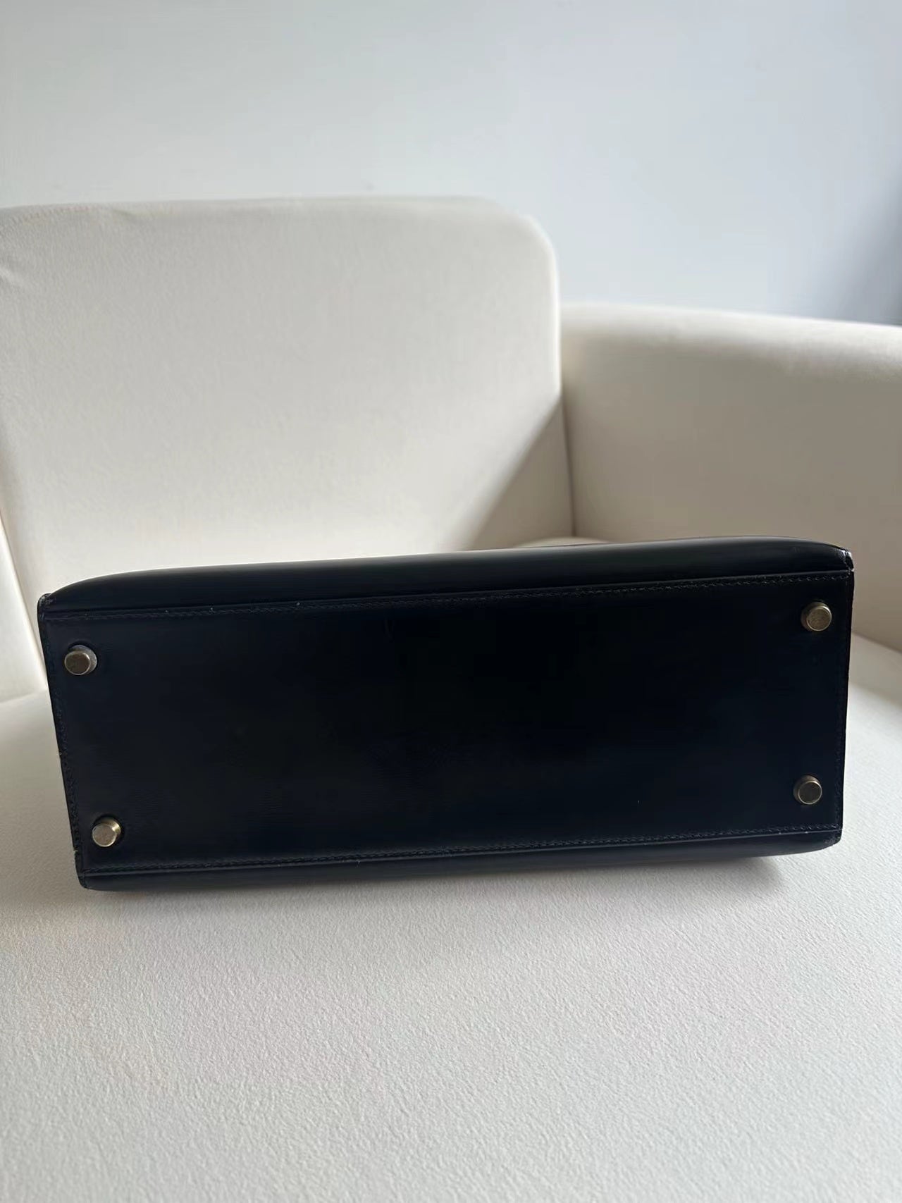 Vintage Kelly 28 Black box leather with Gold hardware