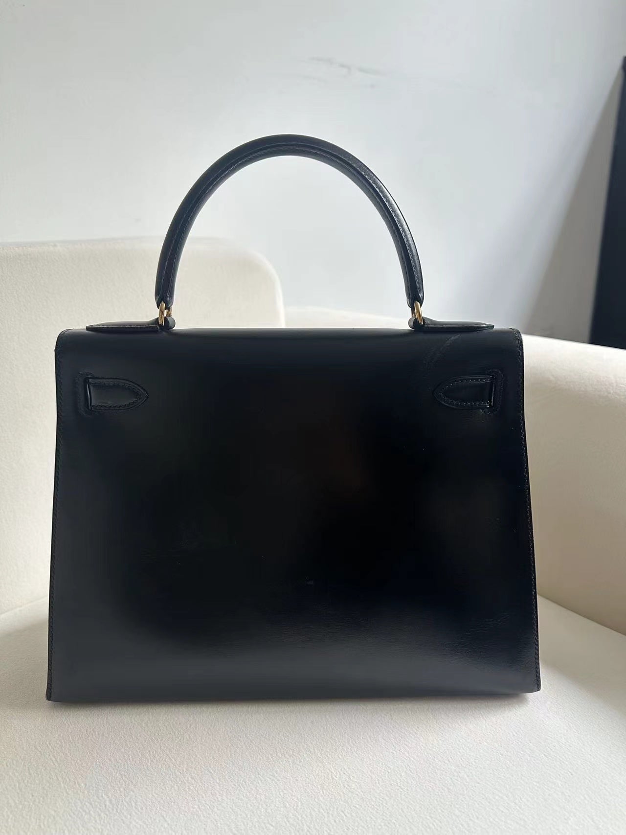 Vintage Kelly 28 Black box leather with Gold hardware